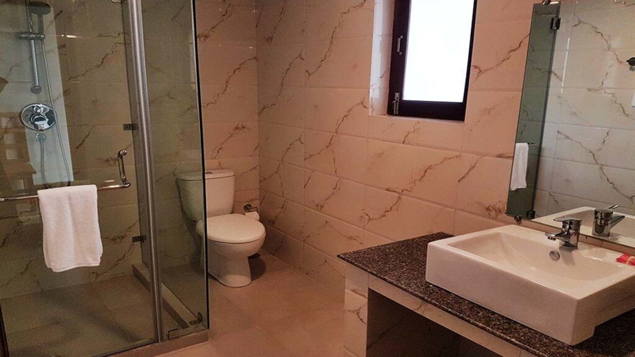 Bathroom, Khuru Resort, Lingmukha