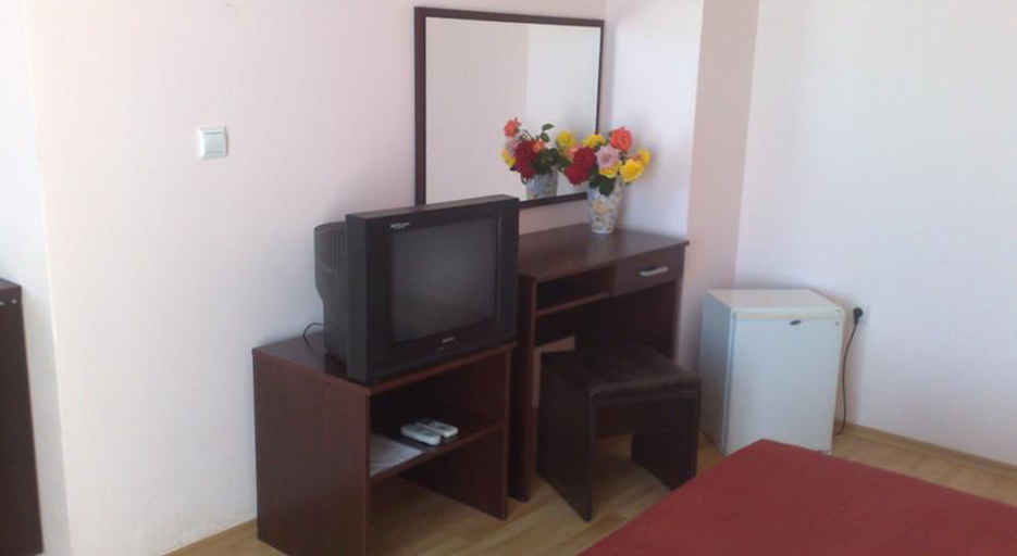 Bedroom 2, Hotel Andromeda - All inclusive, Nesebar
