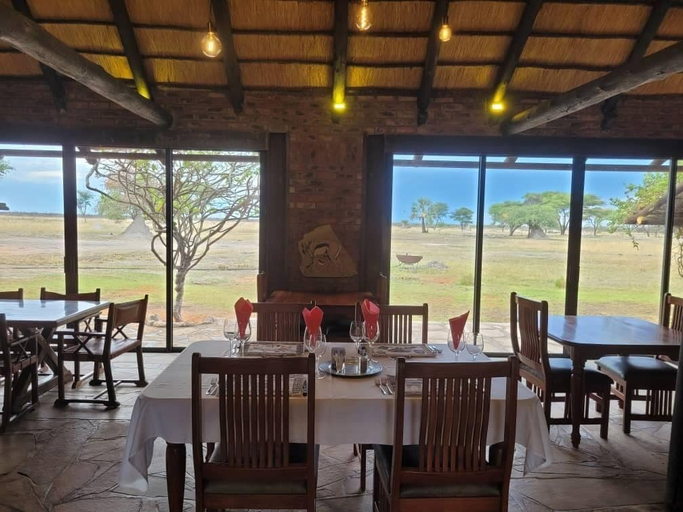 Food & Drinks 5, Fiume Lodge CC, P O Box 20757, Windhoek, Grootfontein