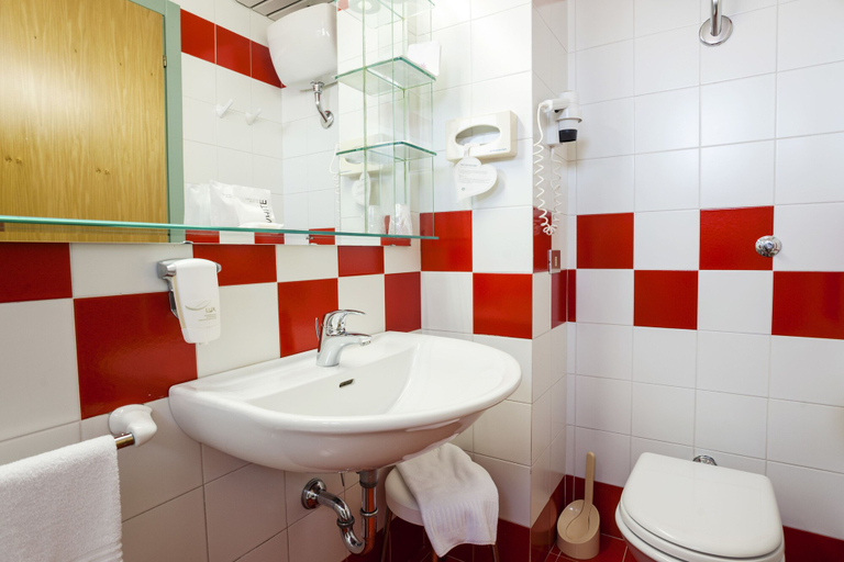 Bathroom 4, Best Western Hotel Residence Italia, Cagliari