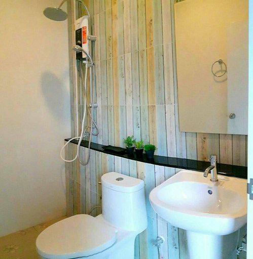 Bathroom 5, The Hua Hin Hotel, Hua Hin