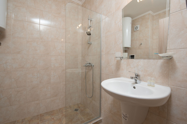 Bathroom 4, Apollon Apartments, Nesebar