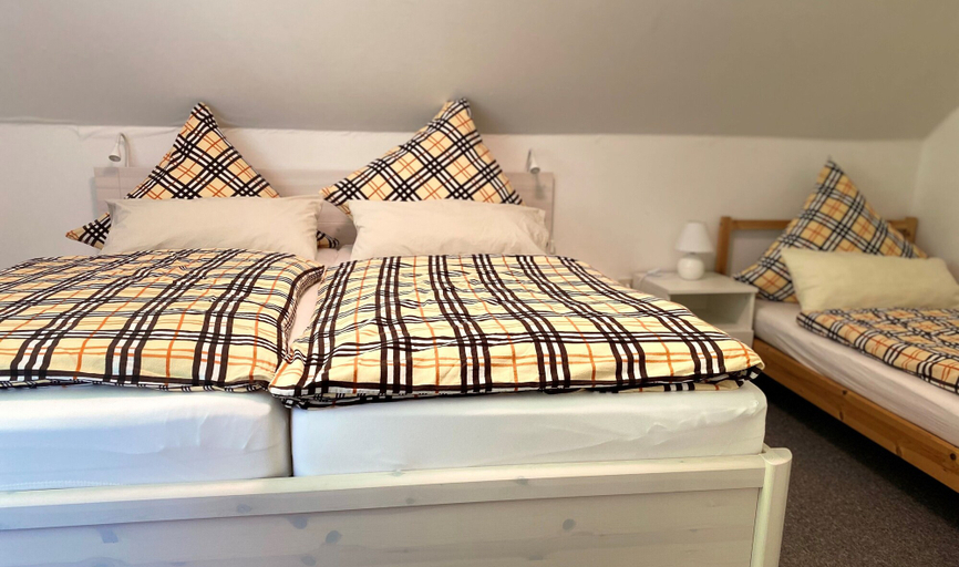Bedroom 4, Falkenhof, Rendsburg-Eckernförde