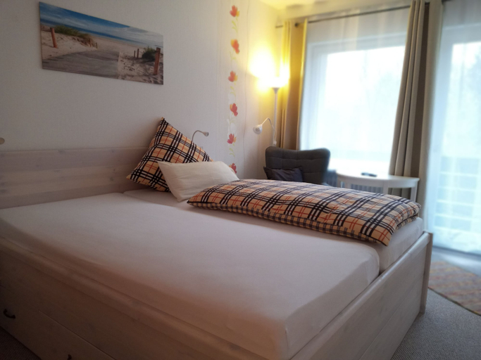 Bedroom 2, Falkenhof, Rendsburg-Eckernförde