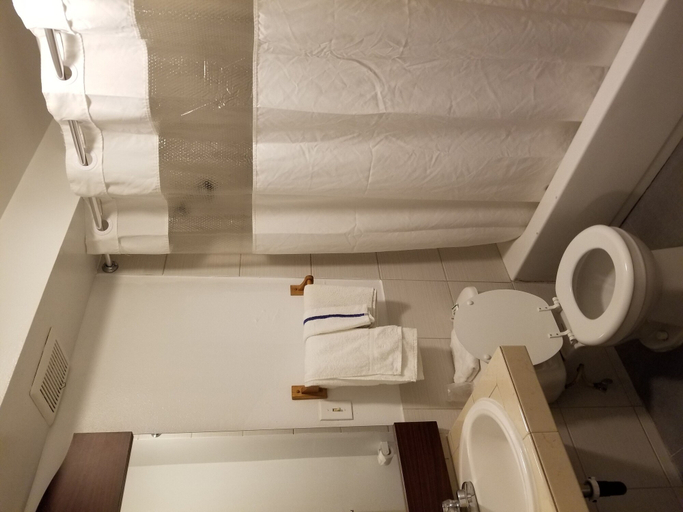 Bathroom 3, Pacific Lodge Tacoma, Pierce