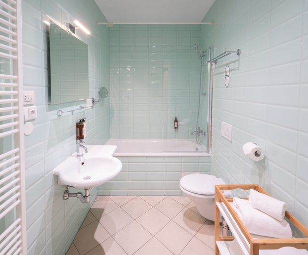 Bathroom 4, 4 Elements Apartments, Praha 7