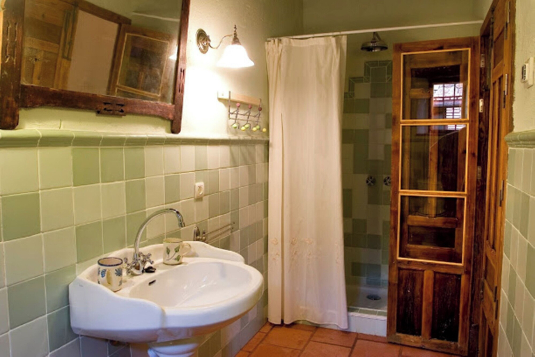 Bathroom 4, Molino Rio Alajar, Huelva