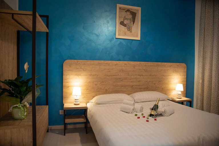 Bedroom 3, Romerooms, Roma