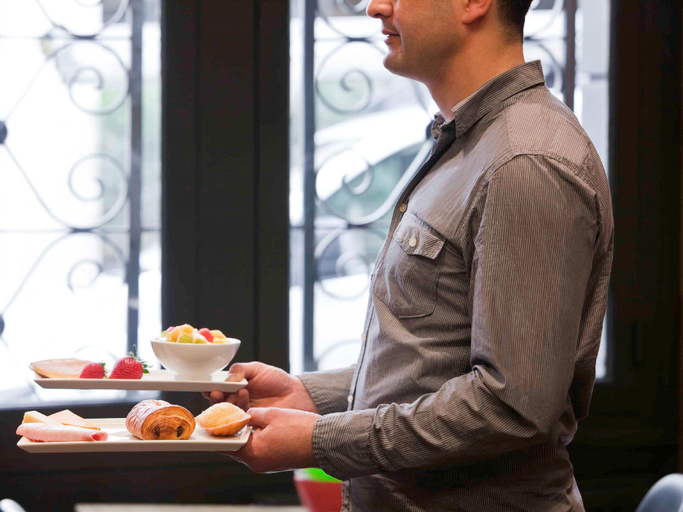 Food & Drinks 5, ibis Paris Gare De L Est 10 Eme, Paris