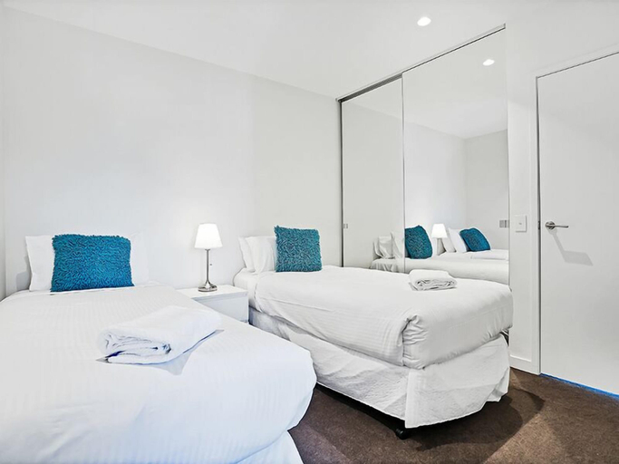 Bedroom 2, MJ Shortstay Apartments - Platinum Tower, Melbourne