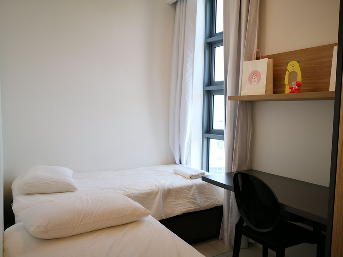 Bedroom 24