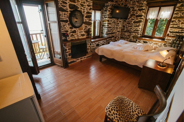 Room 3, Eudora - Mansion, Thessaly