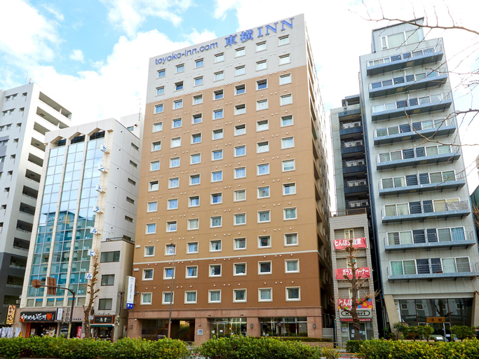 Exterior 1