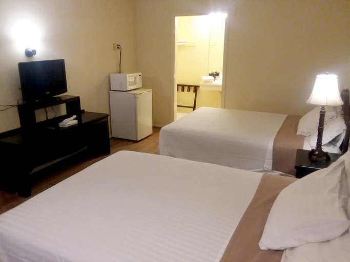 Bedroom 4, Walton Inn, Huron