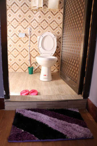 Bathroom 3, Co Msasani Guest House, Arusha Urban