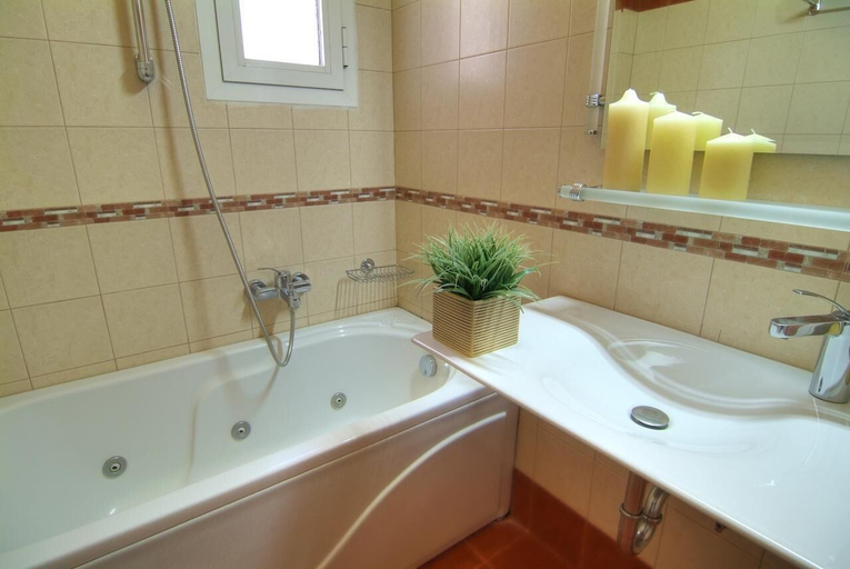Bathroom 4, Hotel Kalafati, Central Greece
