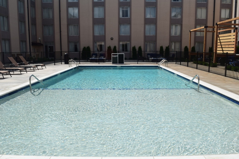 Sport & Beauty 2, Holiday Inn ST LOUIS SW - ROUTE 66, Saint Louis