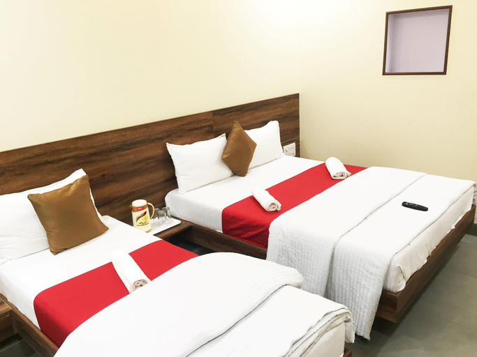 Bedroom 1, Hotel Terminus Square, Mumbai Suburban