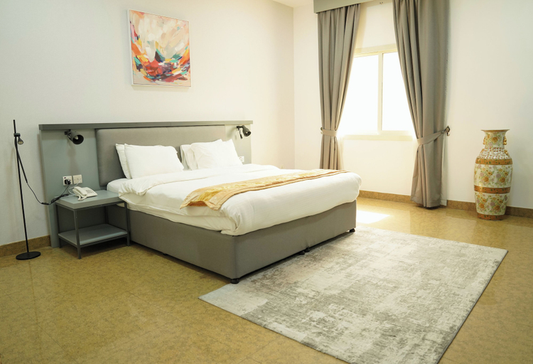 Bedroom 2, Safeer International Hotel, Bausher