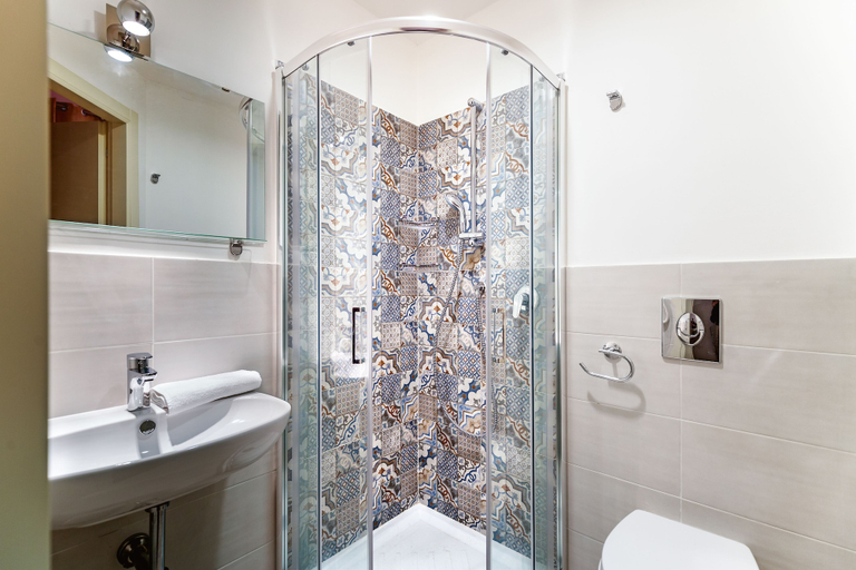 Bathroom 5, Vela Rooms, Cagliari