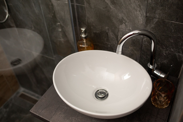 Bathroom 3, Metropole Apartments Royal Ateneum, Municipiul Bucuresti
