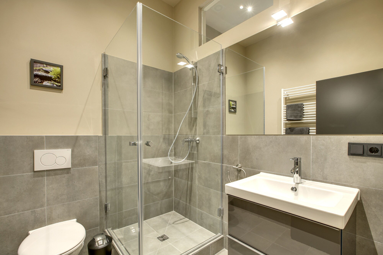 Bathroom, LiRo Apartments, Krefeld
