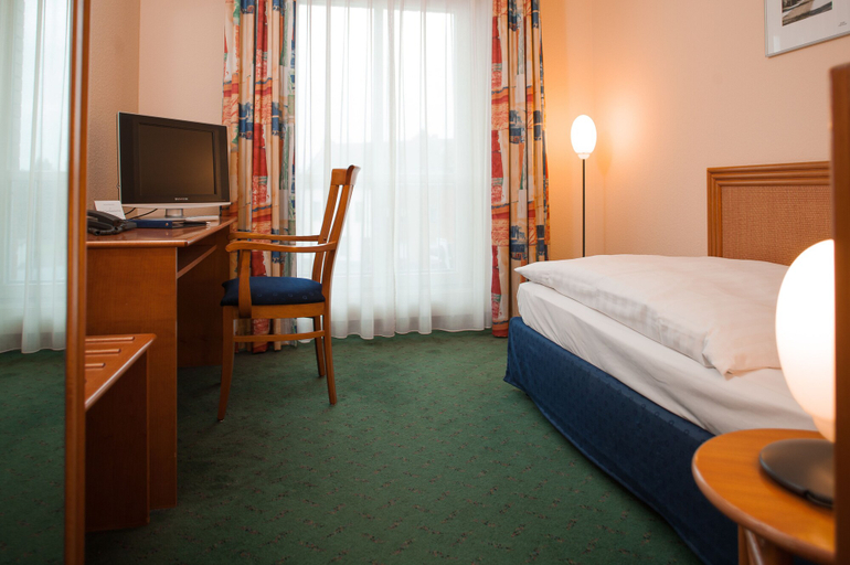 Bedroom 4, Hotel zum Deutschen Eck, Rhein-Kreis Neuss