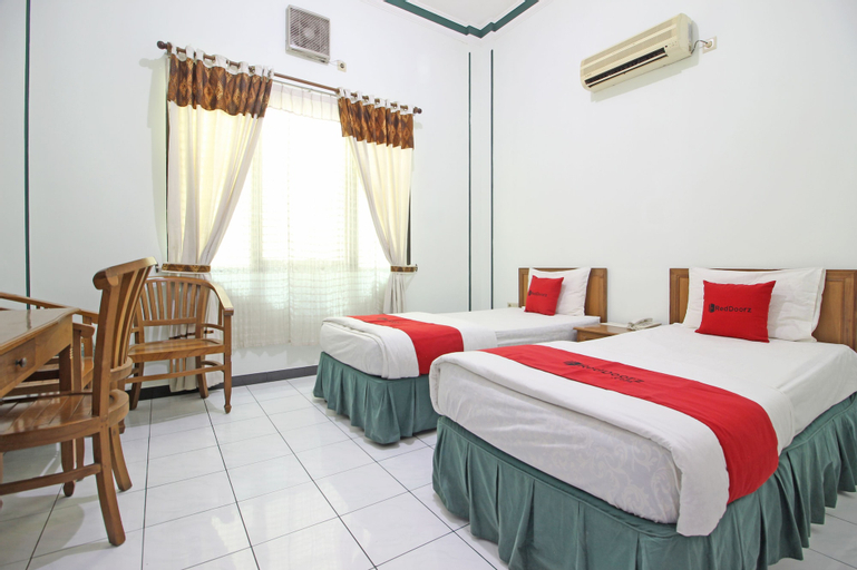 Bedroom 23