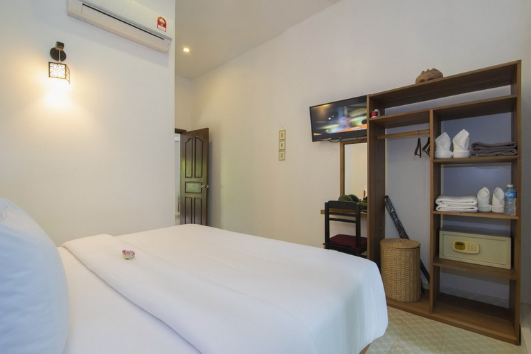 Bedroom 2, Enkosa Modern Villa, Siem Reap