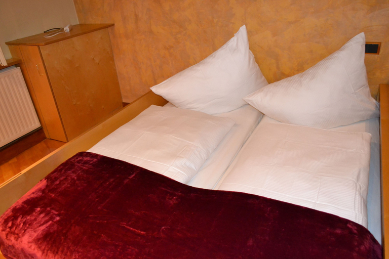 Bedroom, Goldfisch Apartment Vienna Opera House, Wien