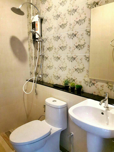 Bathroom 3, The Hua Hin Hotel, Hua Hin