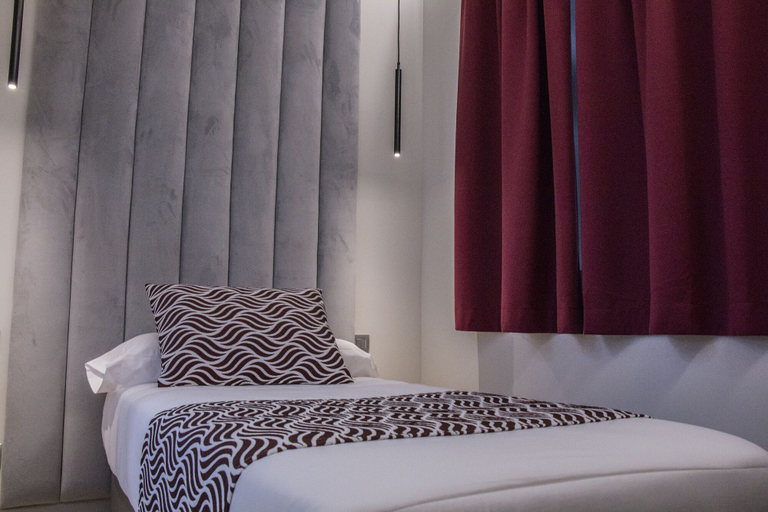 Bedroom 2, Hostal Juliette & Coworking, Madrid