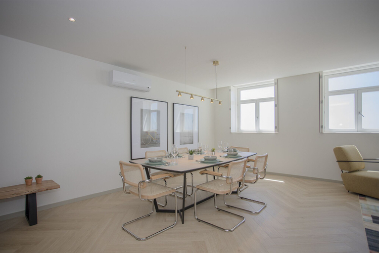 Others 4, Liiiving - Luxury Beachfront Apartment V, Porto