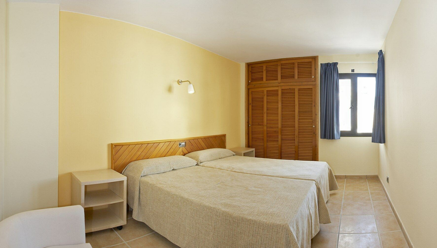 Bedroom 4, Apartamentos San Francisco, Baleares