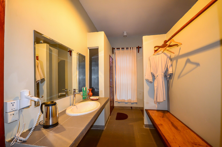 Bathroom 4, Memoria Palace & Resort, Pailin