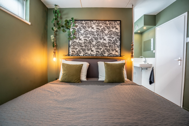 Bedroom 4, The Lion King, Groningen