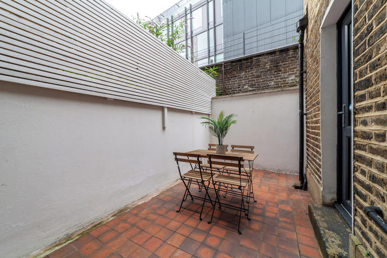 Others 5, 5 Bed Apartment in Hammersmith, London