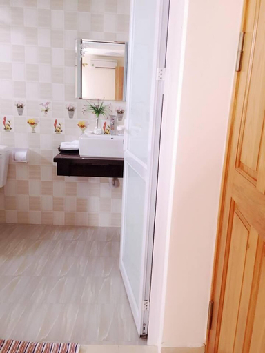 Bathroom 4, Lavender Hotel, Hải An