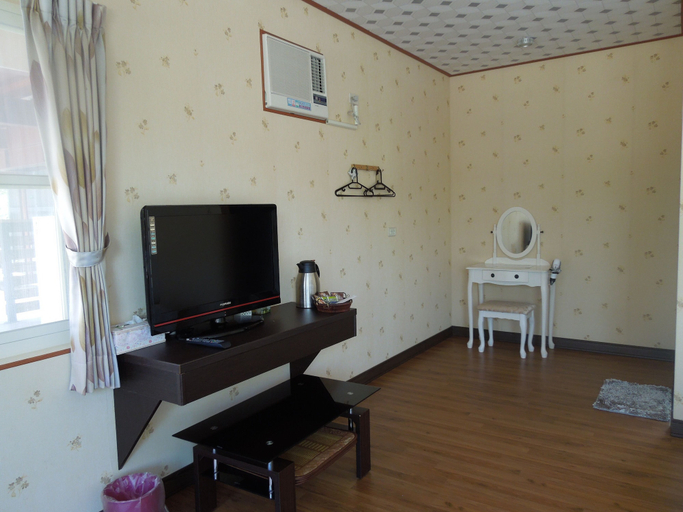 Others 5, Dulan Red House, Taitung