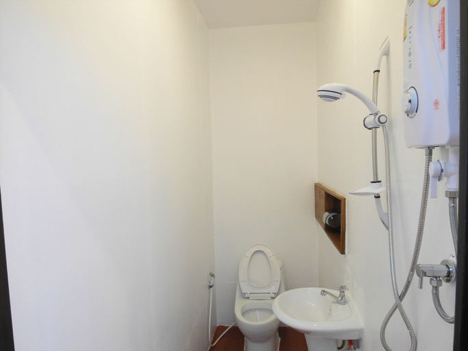Bathroom 3, Tara Raft Kanchanaburi, Muang Kanchanaburi