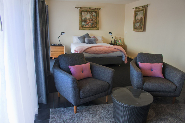 Others 4, New Norfolk Apartments, Derwent Valley
