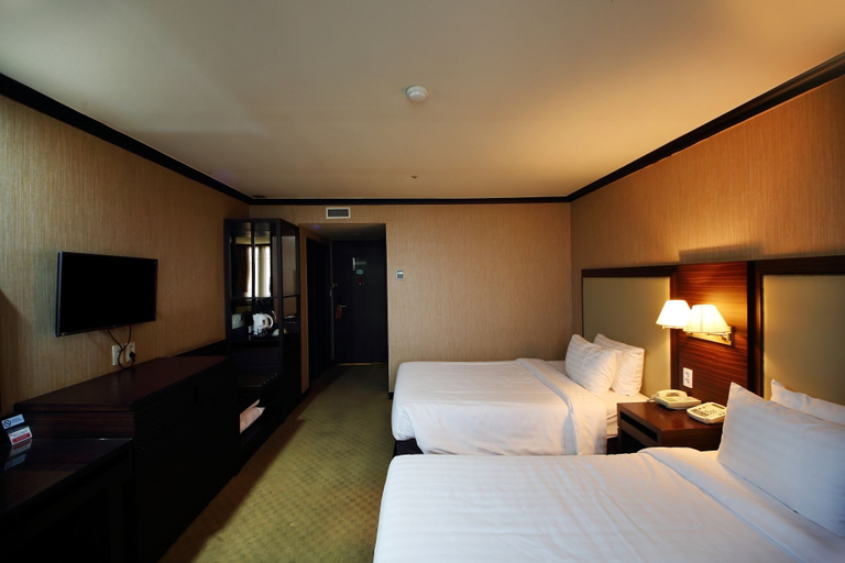 Bedroom 5, Ramada Songdo Hotel, Yeonsu