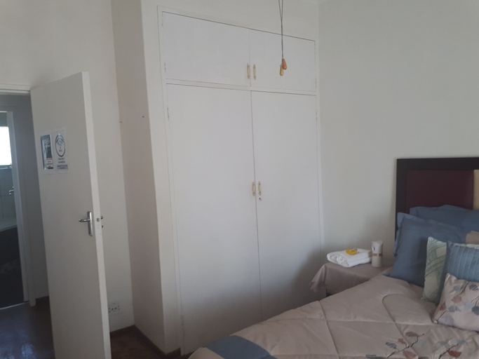 Bedroom 2, C - Land Guest House, Sedibeng