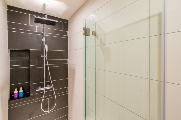 Bathroom 4, Anggun Residences Serviced Suites, Kuala Lumpur