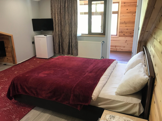 Bedroom 4, Yedigoller Hotel & Restaurant, Çaykara