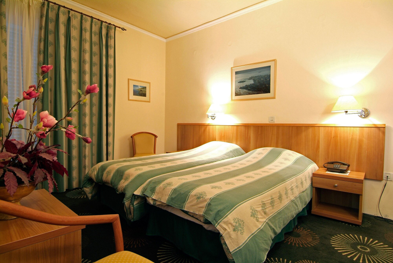Bedroom 3, Hotel Kalafati, Central Greece