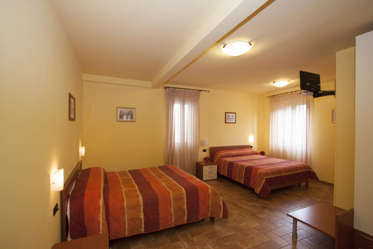 Bedroom 4, Camere Santucci, Perugia