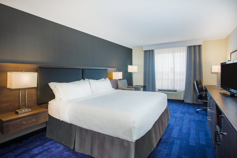 Bedroom 4, Holiday Inn & Suites GRANDE PRAIRIE-CONFERENCE CTR, Division No. 19