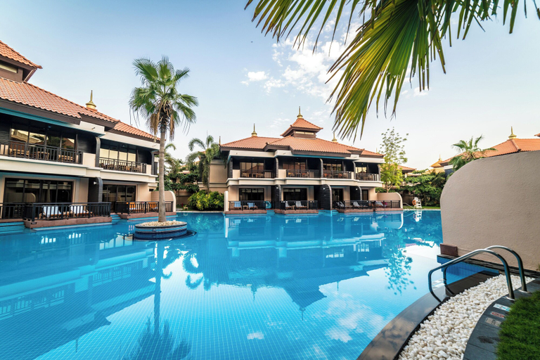 Pool 5, Lux BnB I Palm Jumeirah Resort I Palm Views, Dubai