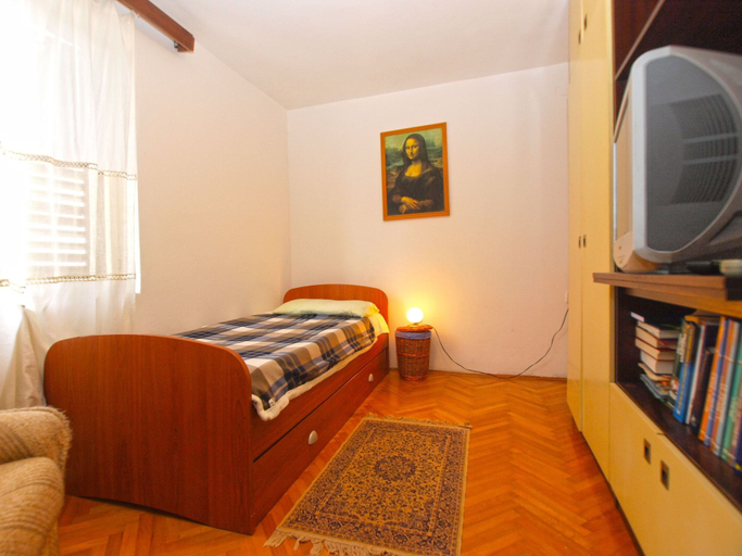 Others 5, Apartment 1582, Medulin